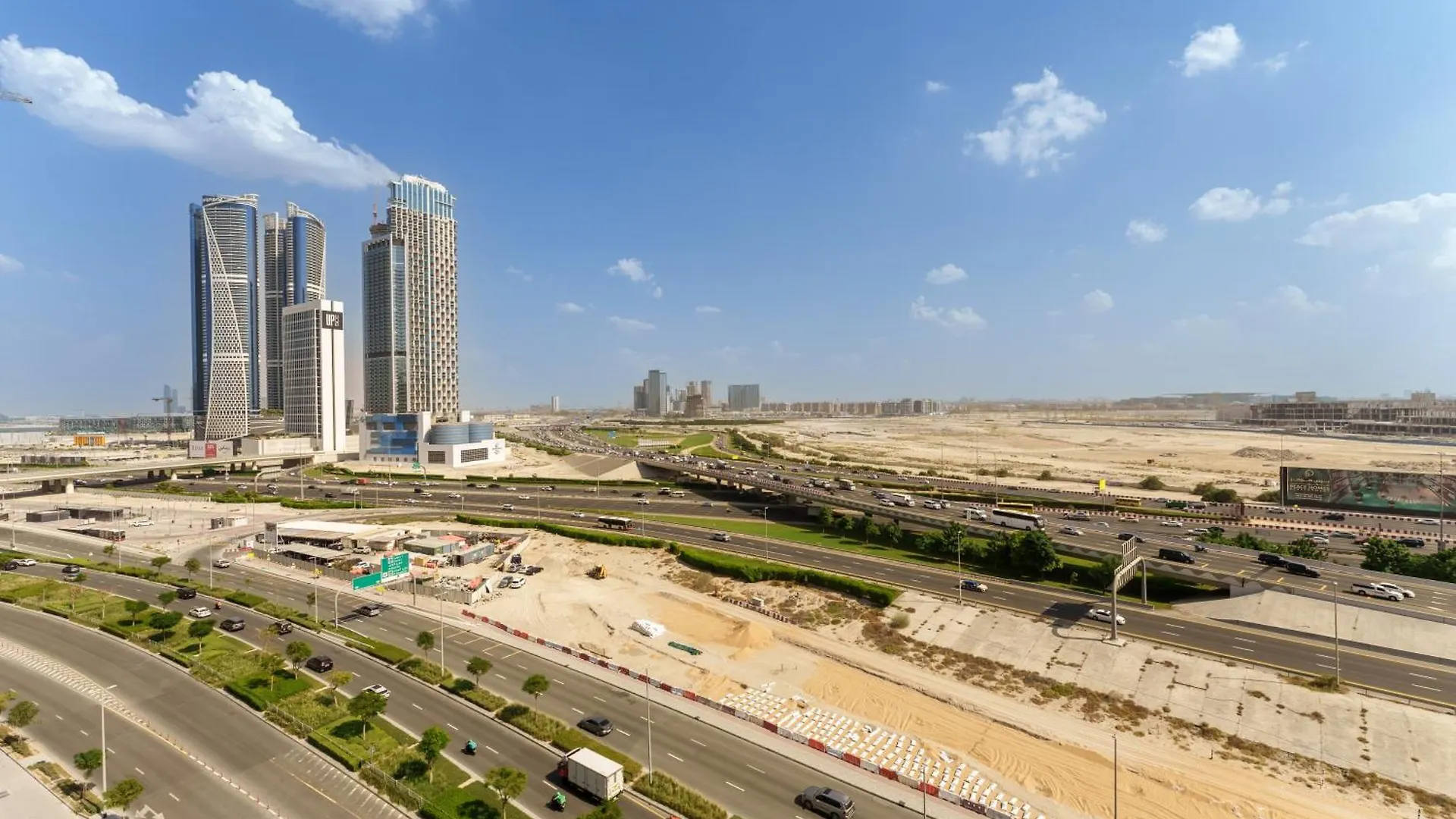 Apartment Maison Privee - Modern Business Bay Retreat With Dubai Canal Views